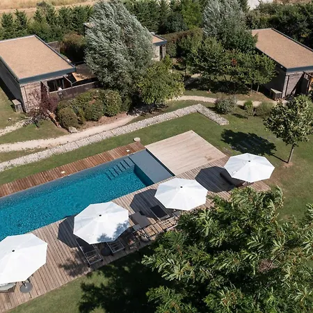 Lodge Domaine Mejan *